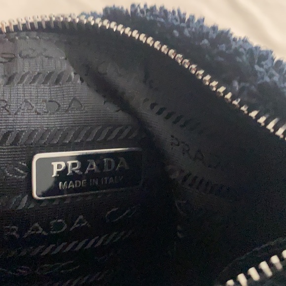Prada Re-Edition 2000 terry mini-bag - Picture 4 of 4